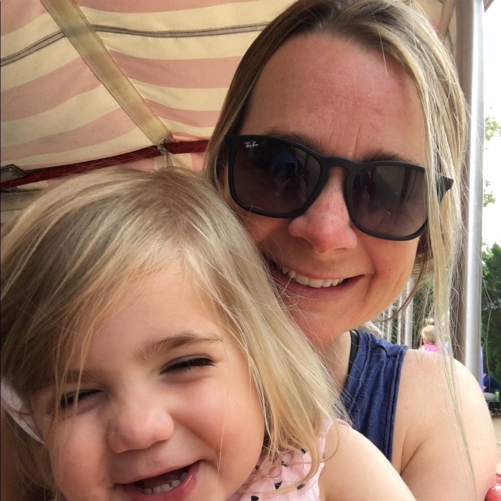Meet your Posher, Amelia